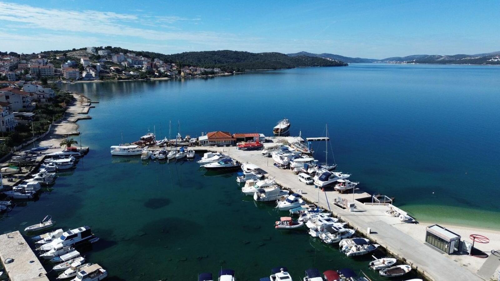 Apartments Anna Trogir Extérieur photo