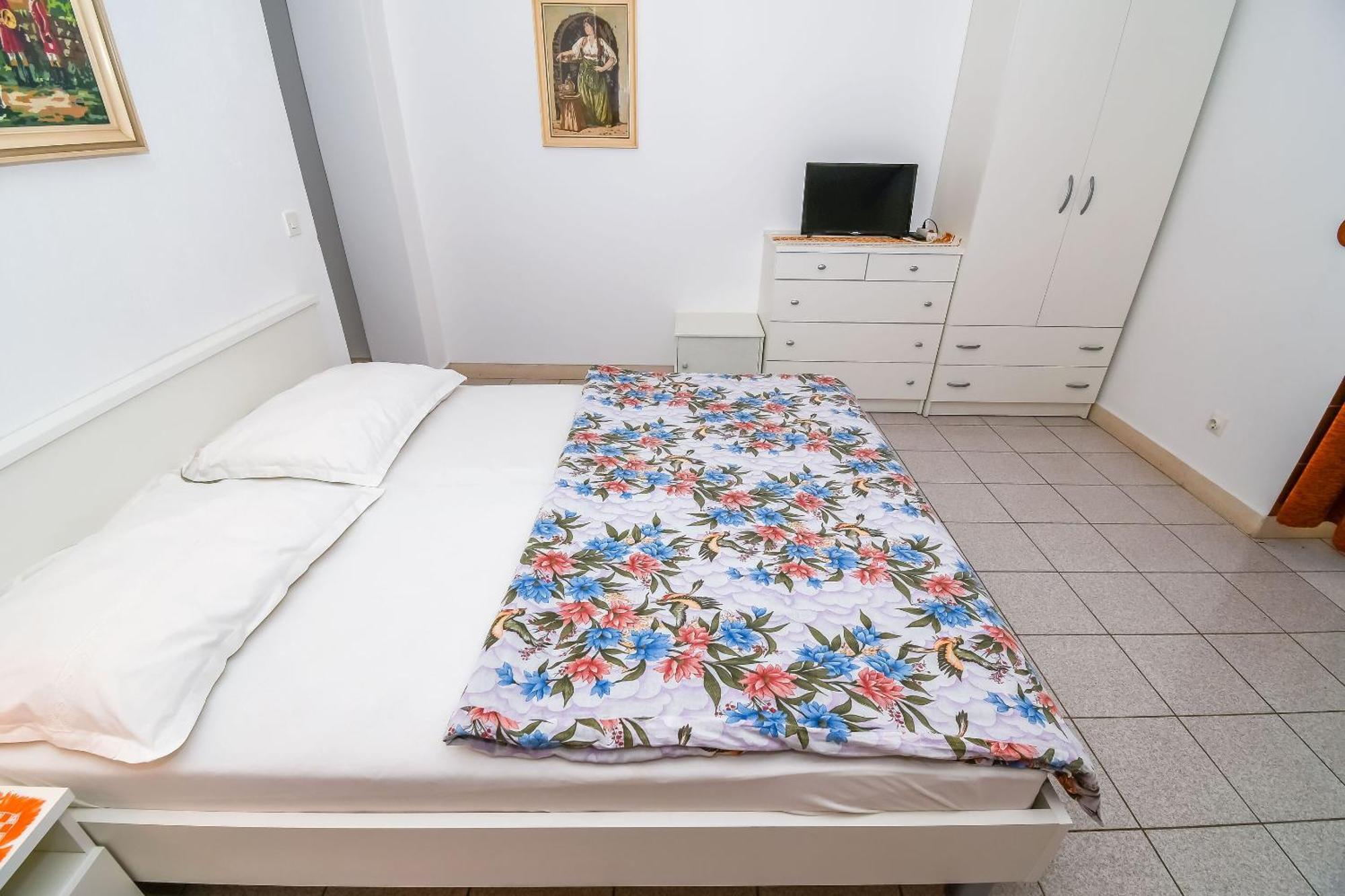 Apartments Anna Trogir Extérieur photo